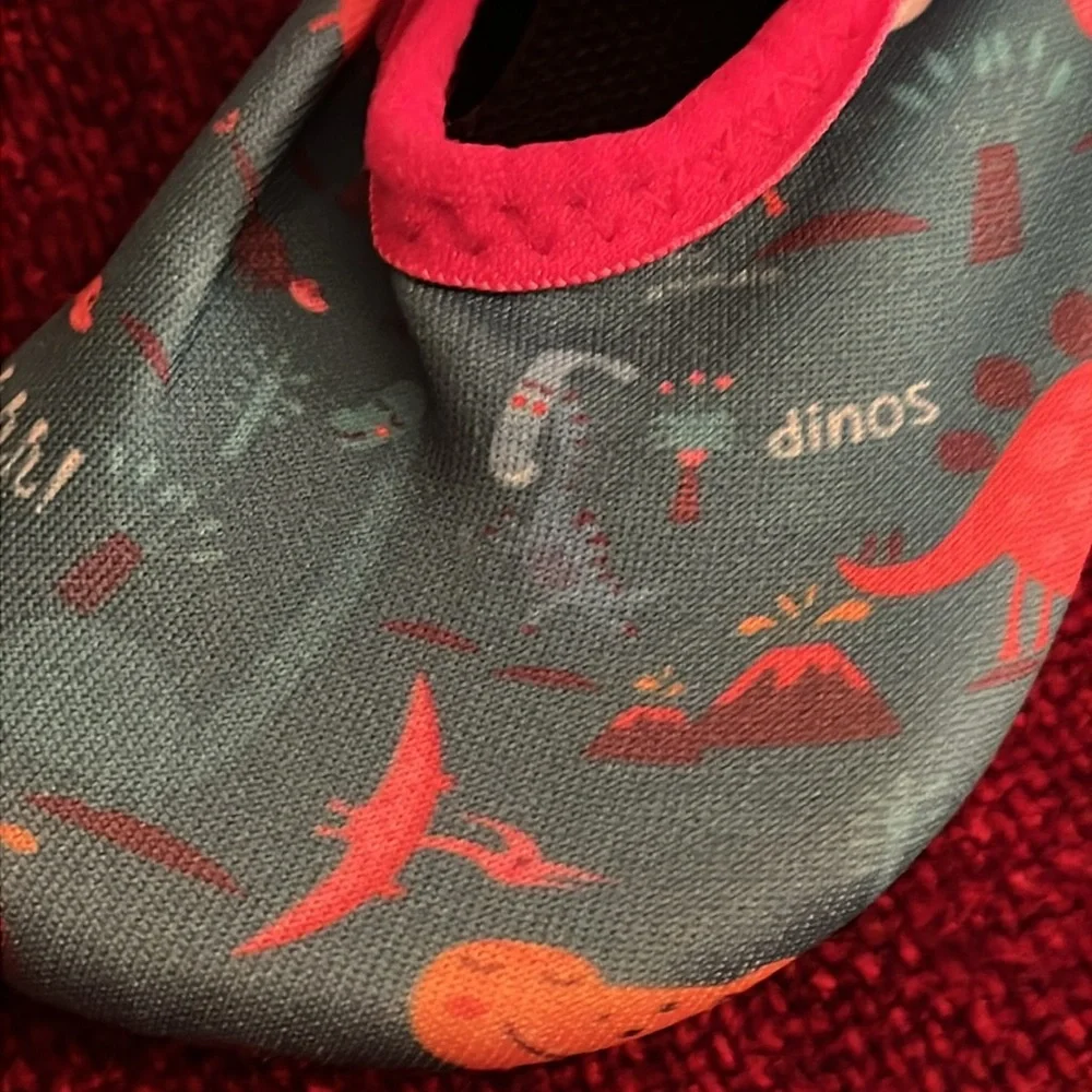 NEW 🦖Dino🦕 Print Baby Water Shoes | Size EU 16/17 (US 1–2), 0-6 months